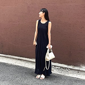 에센셜바이이큐엘 여름 플리츠 원피스 Wrinkled Maxi Dress Dark Navy 추천