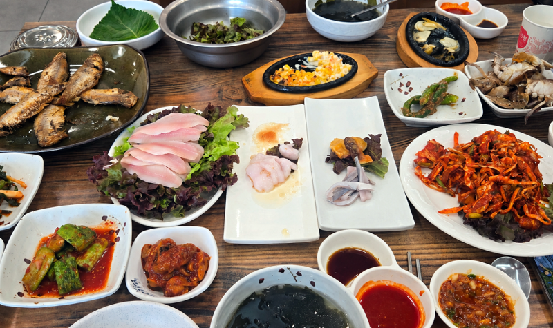 생생정보 인천 연안부두 밴댕이한상 밴댕이회무침 밴댕이조림 맛집 "통큰밴댕이" 서태훈 해....