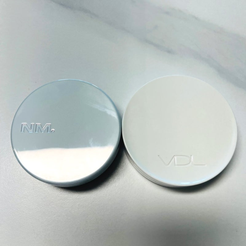 VDL 하이커버 쿠션 V02 vs 네이밍 올데이 마스터 쿠션 22N