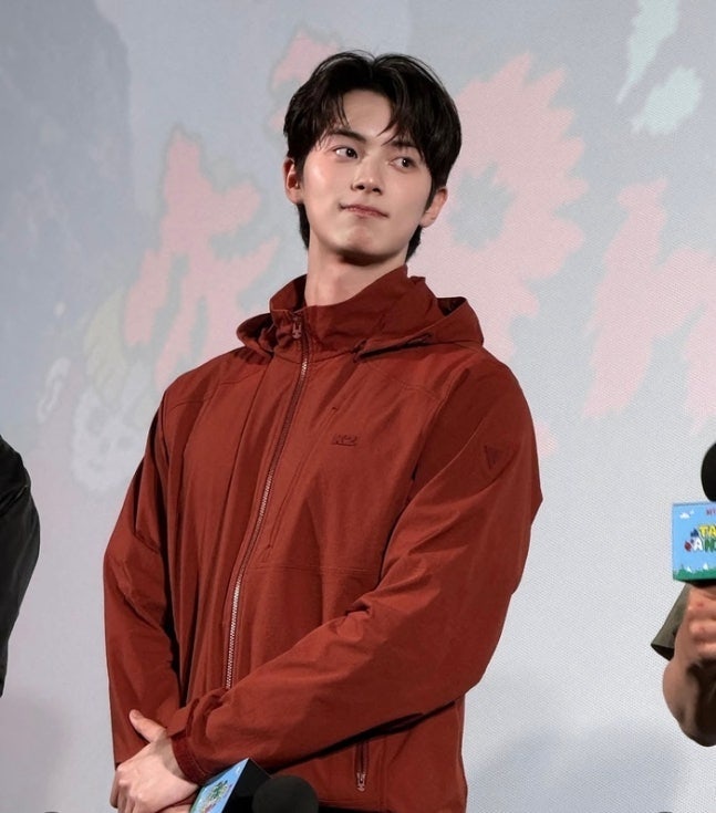 이채민 190cm 피지컬 등산 넷플릭스 예능 공개 당일 근황