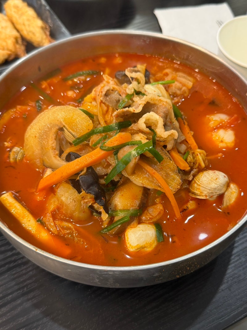노은역 점심맛집(아기의자, 공깃밥 무료), 어린이회관 | 소니가신짬뽕 본점