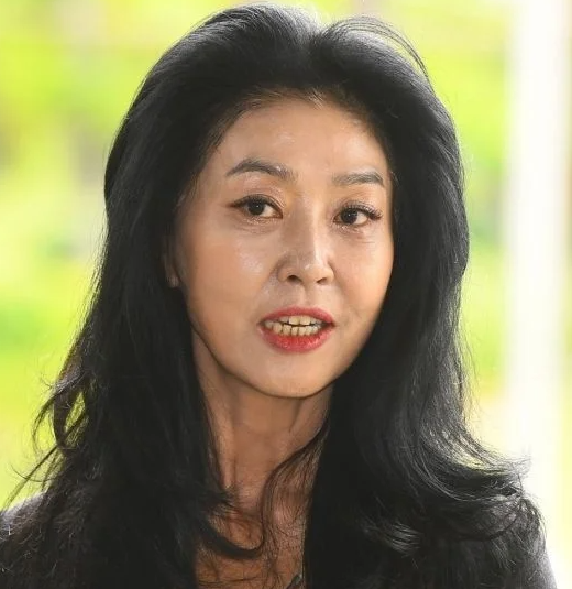 김부선 매달 300만원 지원금 주장 대여금 반환소송? 아파트 가압류 변제공탁