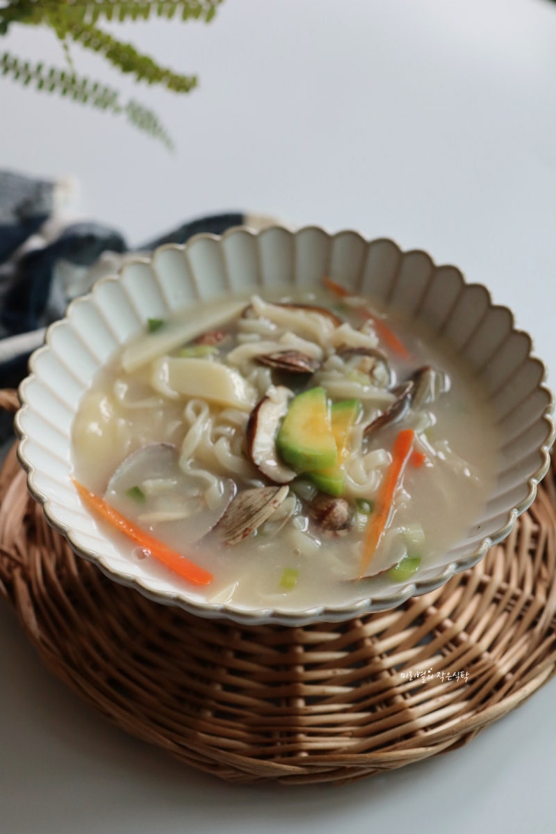 냉동 바지락칼국수 레시피 깔끔하게 칼국수 만드는법