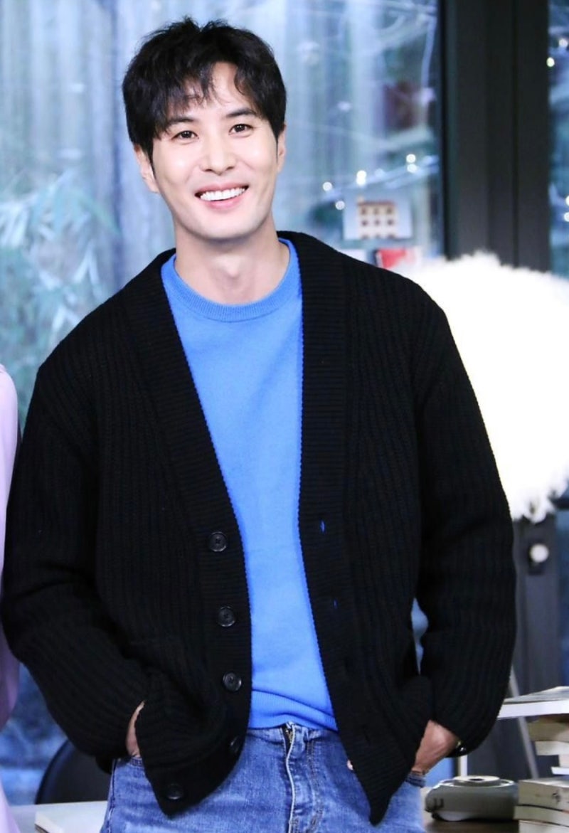 김지석 이주명 나이 차이 12살, 2년째 공개 열애 : 하와이 여행부터 결혼설 인스타 총정리