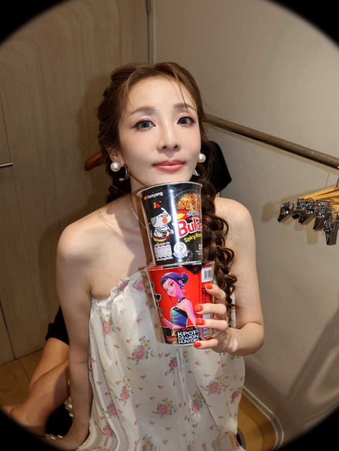 "컵라면보다 작다니" 산다라박 근황 사진, 왜 얼굴 비율이 더 화제 됐을까?