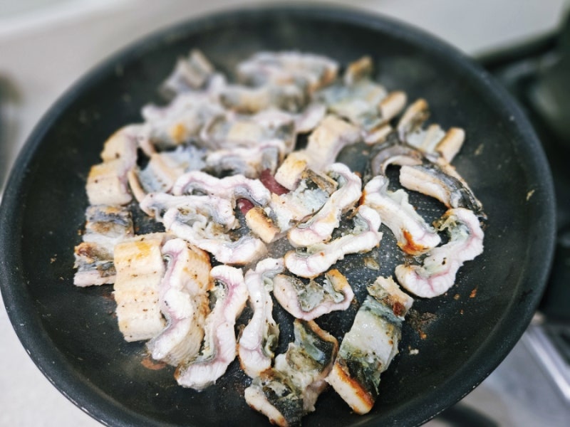 장어 집에서 맛있게 굽는법｜프라이팬 장어구이 레시피와 장어 궁합 음식