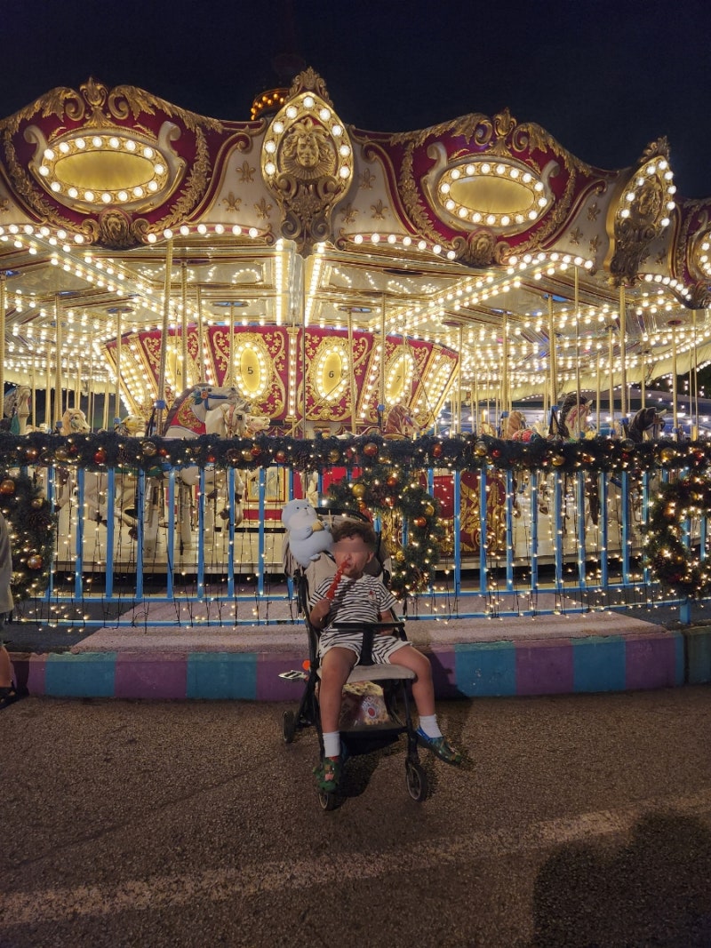 Enjoying Seoul Land's Night Opening After 6 with Mom by Subway