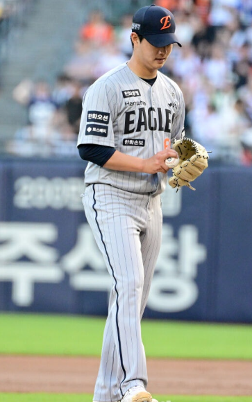 [한화 이글스] 'KBO 최초 육성 신화' 박준영의 깊은 부진... 1군 ERA 10.45 ➔ 2군 방어율 14.21 난타 ....