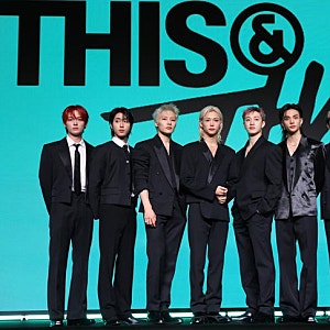 스트레이 키즈 빌보드 200 9연속 1위, ‘THIS & THAT’으로 비틀스 다음 기록 썼다