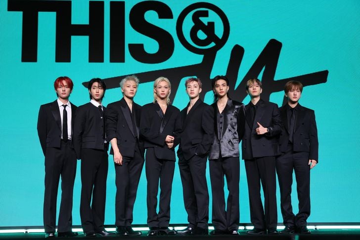 스트레이 키즈 빌보드 200 9연속 1위, ‘THIS & THAT’으로 비틀스 다음 기록 썼다