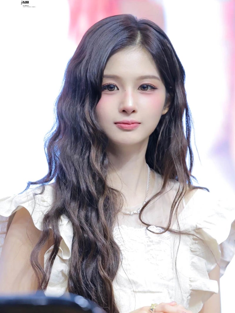 쯔위,사나 섞은 AI 미모, 엔믹스 설윤 레전드 미모 총정리!