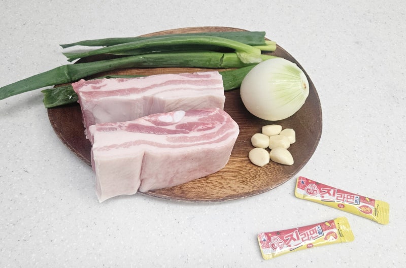 다이소 라면스프 수육, 진짜 라면 맛 날까? 직접 해봤어요