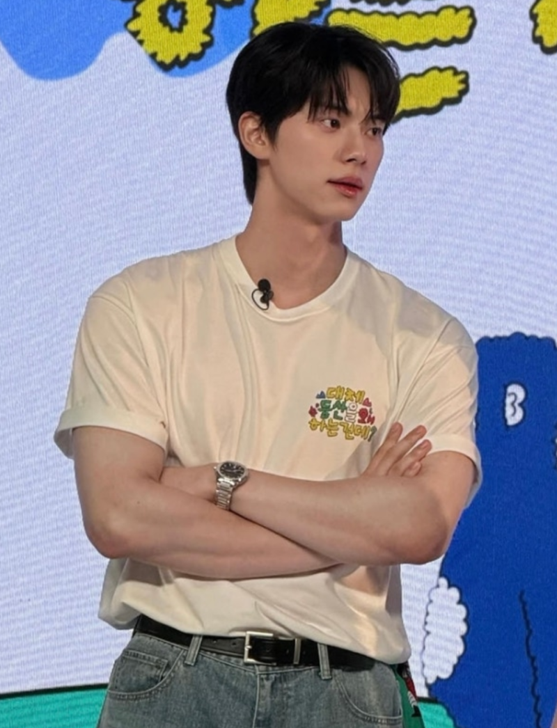 정장 벗고 등산복 입었더니 더 놀랍네…이채민 190cm 피지컬 화제, 비율 제대로 드러났다