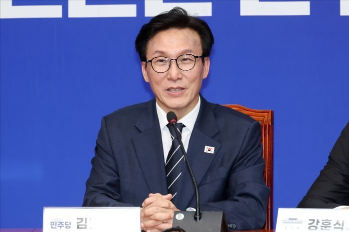김민석 민주당대표 프로필 전 부인 김자영 아나운서 와이프 자녀 이혼 재혼 아내 이태린 배....