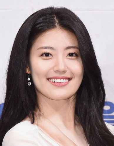 배우 남지현 프로필｜9살에 데뷔해 20년 넘게 연기한 ‘믿고 보는 배우’