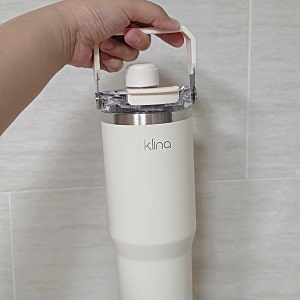 손잡이에 내장 빨대 완벽 밀폐까지 다 갖춘 대용량 스텐텀블러 900ml 추천