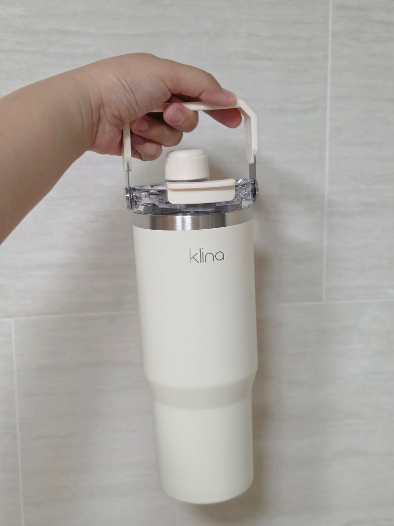 손잡이에 내장 빨대 완벽 밀폐까지 다 갖춘 대용량 스텐텀블러 900ml 추천