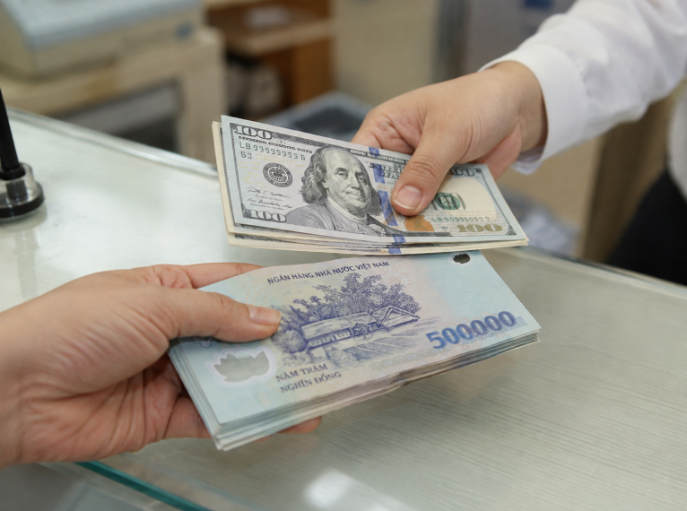 베트남 환전 꿀팁, 금액 얼마나 해야 할까? 은행·달러·트래블카드 수수료 비교