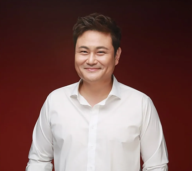 김진수, 1995년 MBC 공채 개그맨으로 데뷔했다