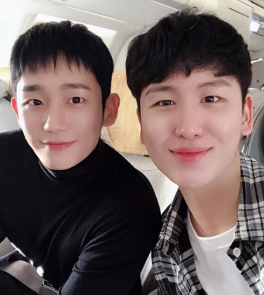 정해인 우산 갑질논란 있었던 남자, 알고 보니 판박이 친동생이라고?