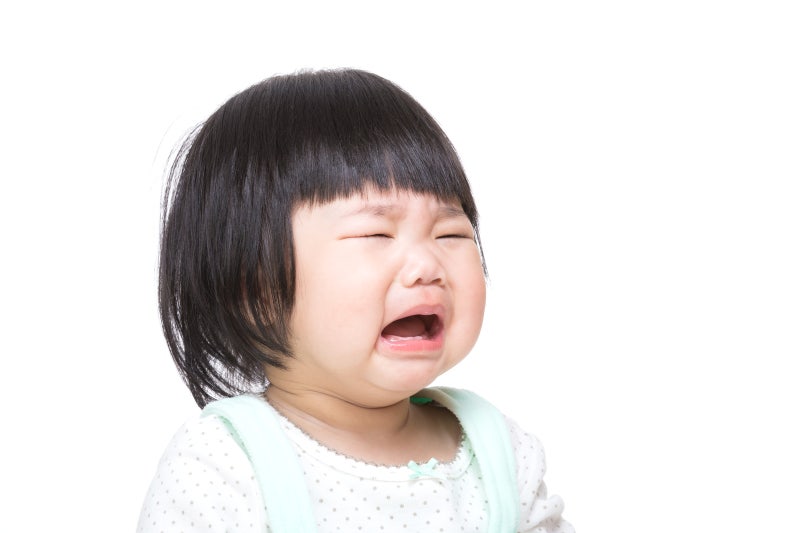 "아이 귀에서 고름이 나고 아파해요" 중이염 항생제 복용 규칙과 생활 수칙