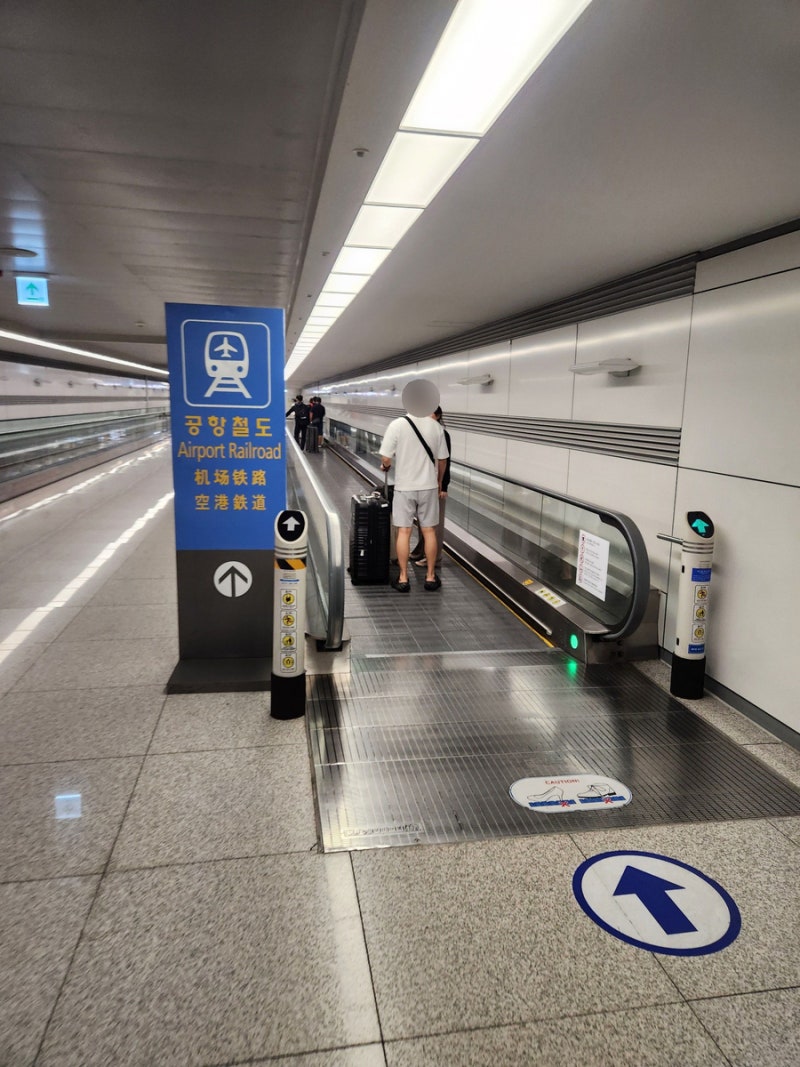 인천공항 제1터미널에서 공항철도 5분안에 가는법 (입국 후 5분컷, 일반/직통열차 위치)