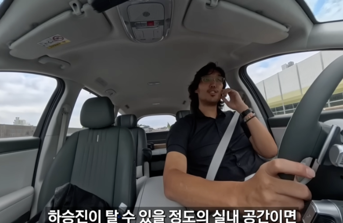 "키가 221cm면 대체 무슨 차를 타야 할까?" 하승진이 결국 정착한 국산 SUV
