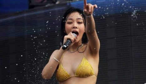워터밤 비비 성공스토리｜“물만 뿌렸는데 브랜드가 터졌다? 밤양갱 비비는 어떻게 독보적....