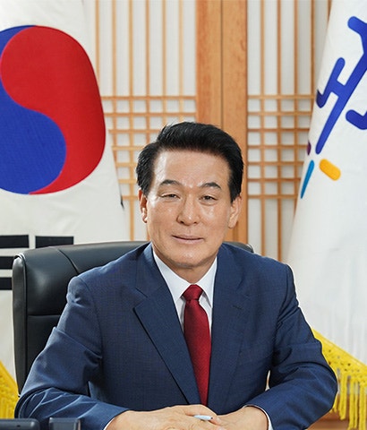 명함 넣은 명절 선물 돌린 <b>백성현 논산시장</b>, 1심 <b>당선무효형</b>…<b>시장</b>....