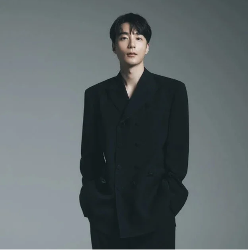 임영웅부터 김종국까지 사로잡은 로이킴의 곡 작업 비하인드 스토리
