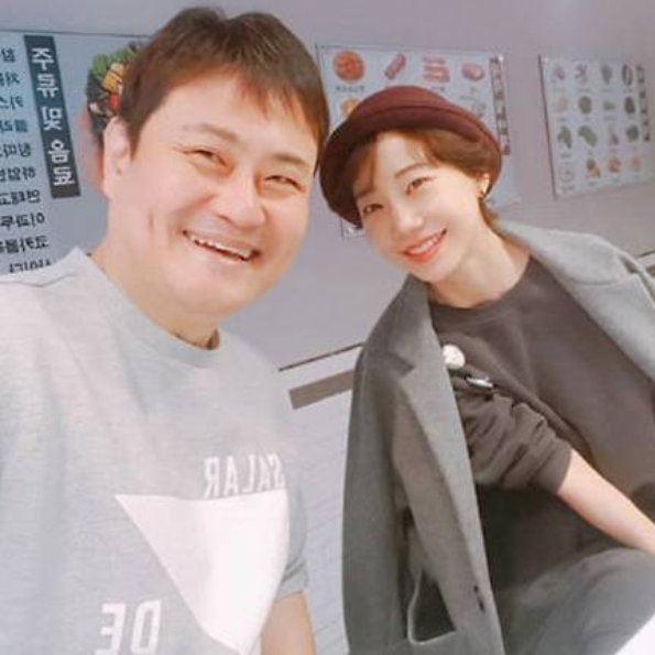 개그맨에서 방송 활동을 줄인 김진수, 그 배경을 살펴봅니다