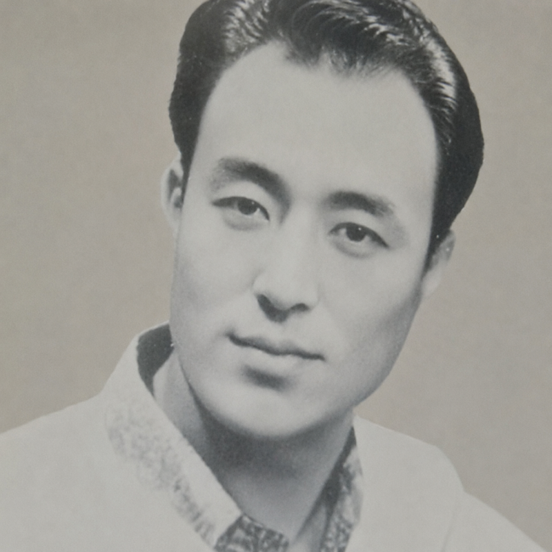 “지금 돈으로 수백억 빚” 채권자 피해 다니던 유명 배우… 결국 거리 외판원까지 뛰었다