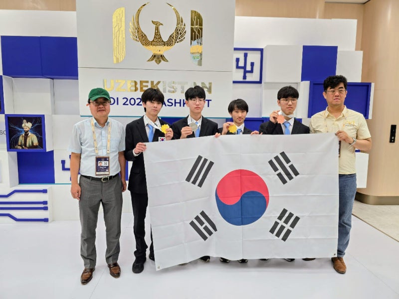 2026년 국제정보올림피아드 한국대표 전원 메달(금2·은1·동1)
