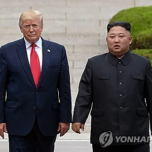 WSJ "트럼프, 이르면 올가을 김정은과 정상회담 추진"