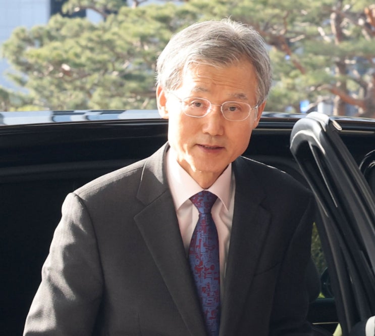 <b>조희대</b> 대법관 <b>서면 제청</b> 논란 손봉기 김성수 인준 전망