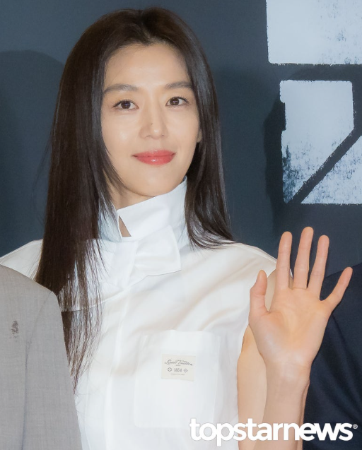 전지현 나무위키 나이 본명 키 고향 남편 결혼 필모그래피 군체 최근 근황 총정리