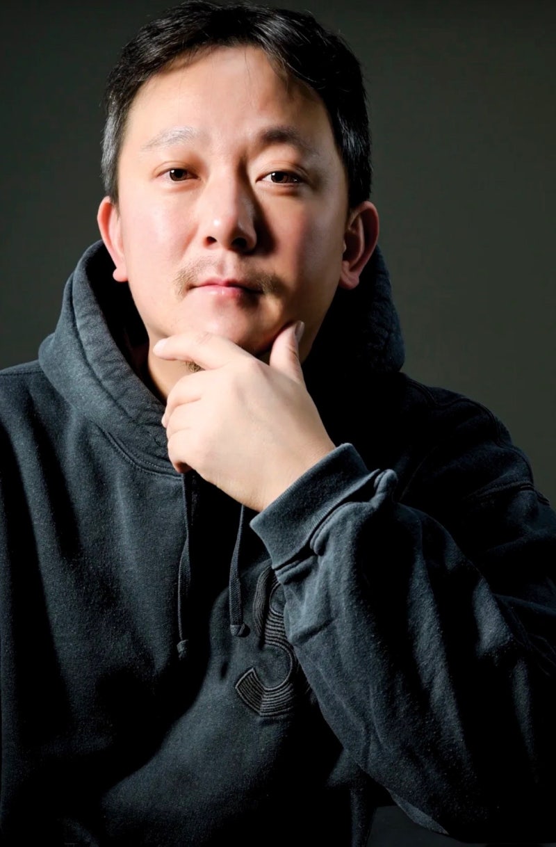 유아인, 결국 3년 만에 돌아온다 파묘 감독 신작 뱀피르 복귀에 엇갈린 시선
