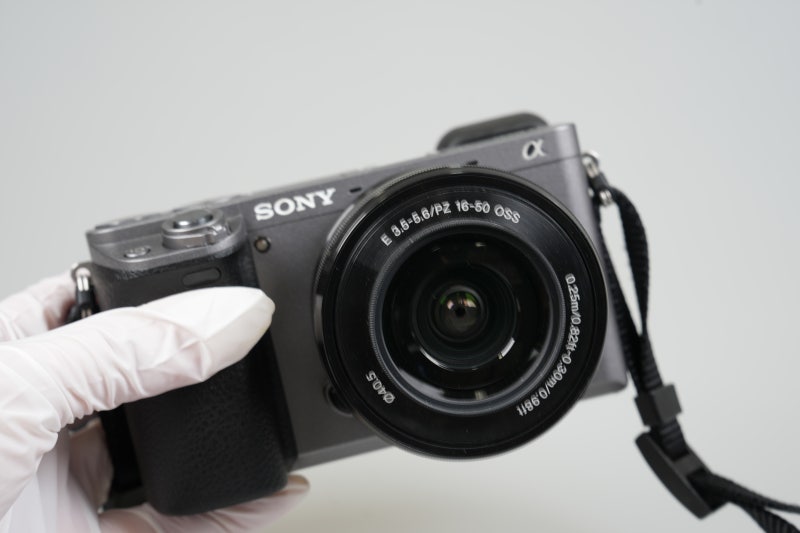[거성카메라] 소니 미러리스 입문의 정석 알파 α6000 + 16-50mm 렌즈킷 중고 입고