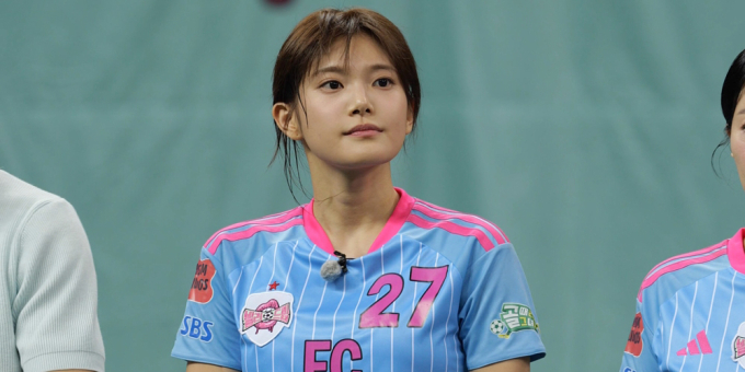 <b>골때녀</b> 이승연 서기, 4강서 절친 <b>맞대결</b>…서로 안 봐주기로 한 이유....