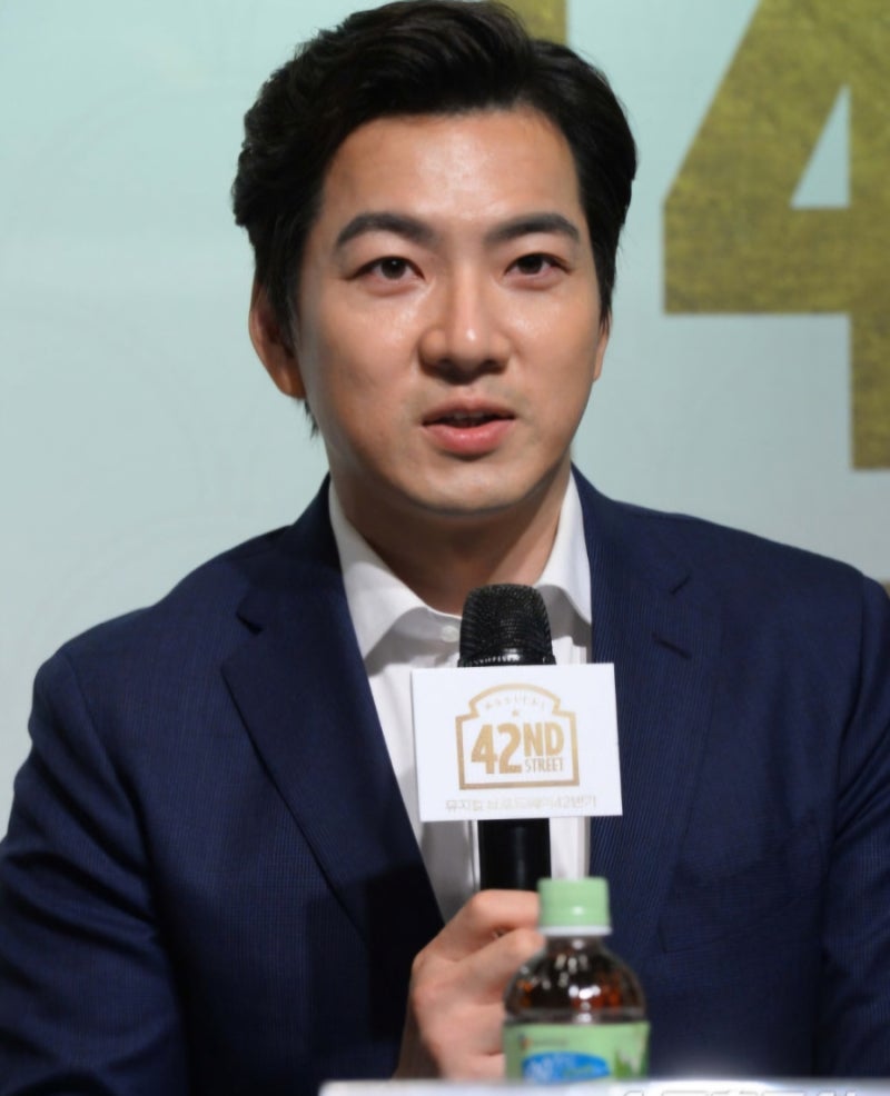 송일국이 털어놓은 김좌진 장군 후손의 삶 독립운동가 가족들은 먹고살기도 힘들었다