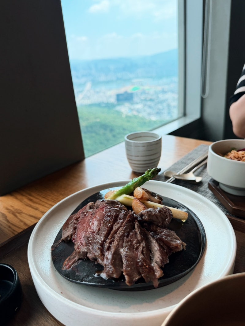 [용산/남산타워 맛집] 서울을 내려다보며 먹는 한식, 한쿡 N서울타워점 런치 코스
