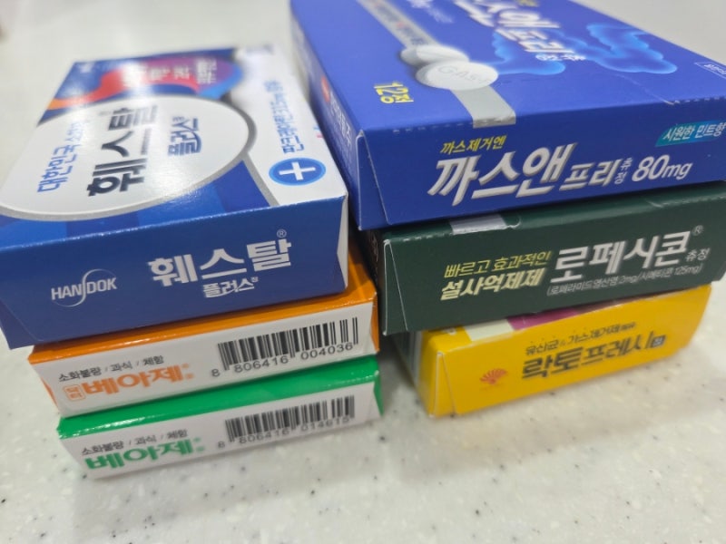 약국 가스제거제 복부팽만감 약 (시메티콘 함유 의약품)
