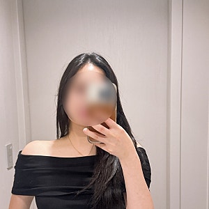 30대 출근룩·여행룩 치트키 COS 폴디드 오프숄더 탑 블랙 몇 년째 찐애용 솔직후기