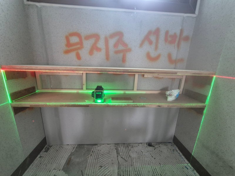 인테리어 무지주선반에 대한 방법들#2