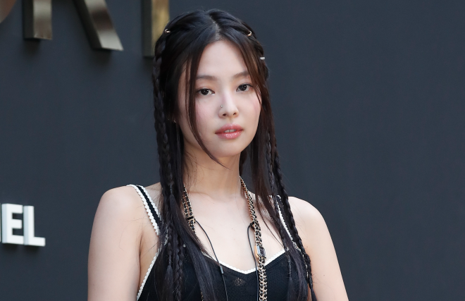 도쿄와 오사카서 달랐던 상황 제니 일본 공연 의상 논란과 소속사 입장, 핵심 정리