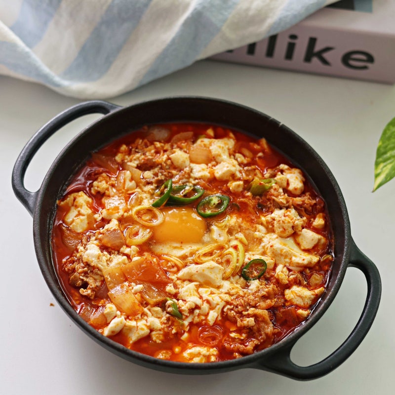 우삼겹 순두부찌개 레시피 참치액으로 감칠맛 살린 얼큰 순두부 요리