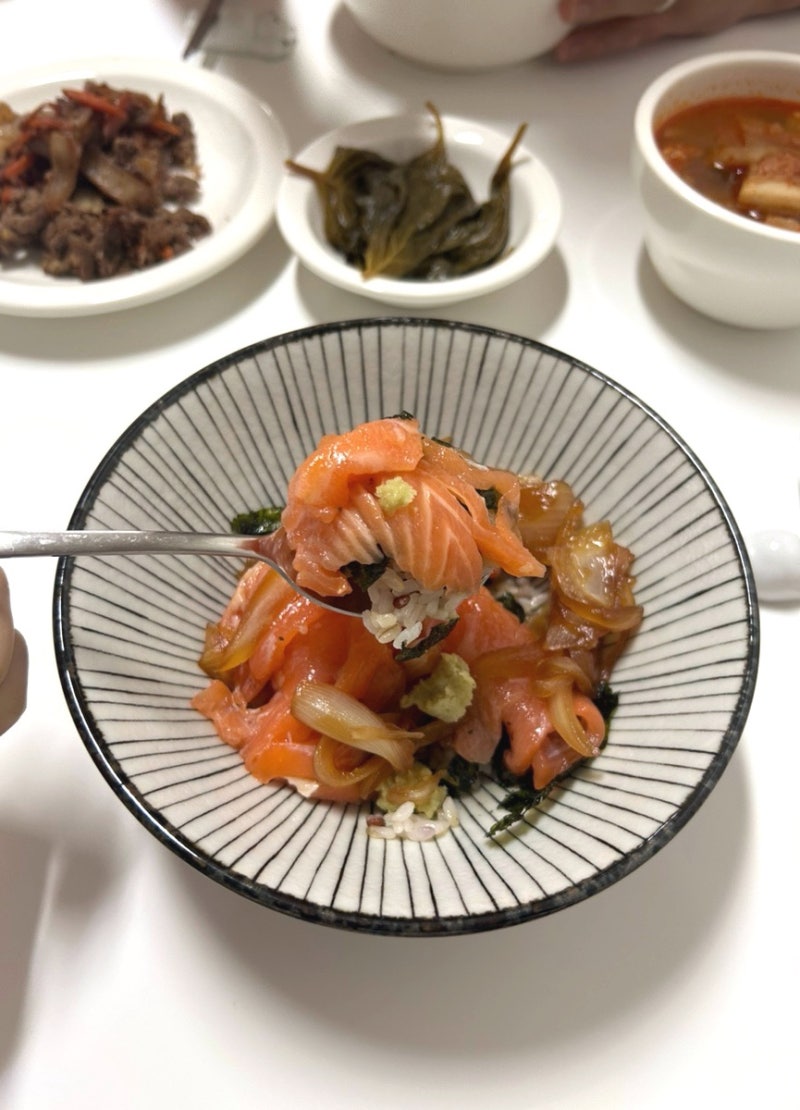 신혼집밥, 일식집 저리 가라 사케동(연어덮밥) 레시피