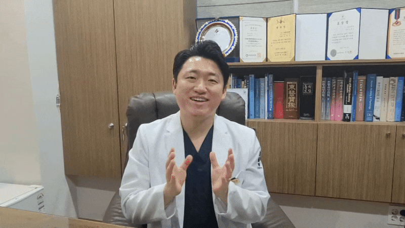 신월성 척추측만증 성장기 추나요법 한의원 방치할수록 교정이 어려워질 수 있습니다