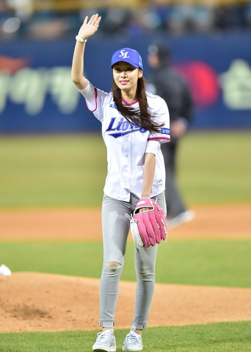 한국프로야구 삼성 라이온즈파크를 뜨겁게 달군 ‘시구 여신’ BEST 7
