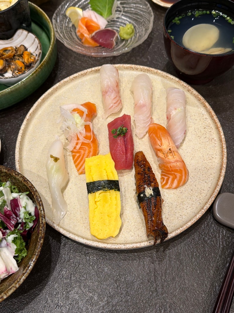 료오시 | 창원 가로수길 초밥맛집 가성비 일식코스요리